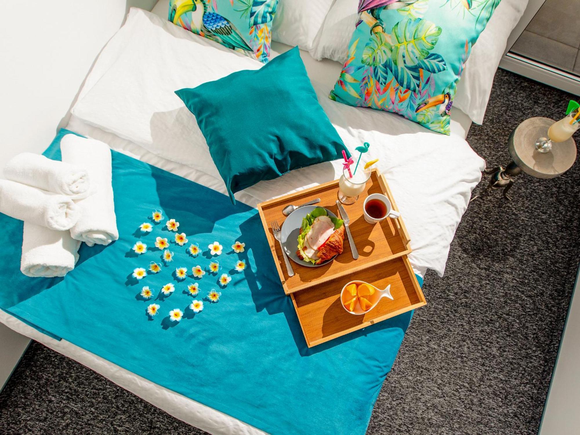 Temple Luxury Resort Rewal Room photo